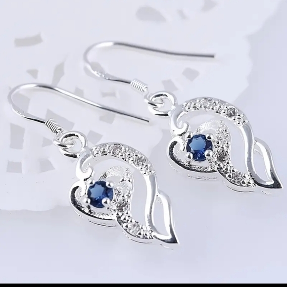 925 Sterling Silver Wire Boho Heart-Shaped Faux Sapphire & Zircon Drop Earrings - Picture 5 of 5